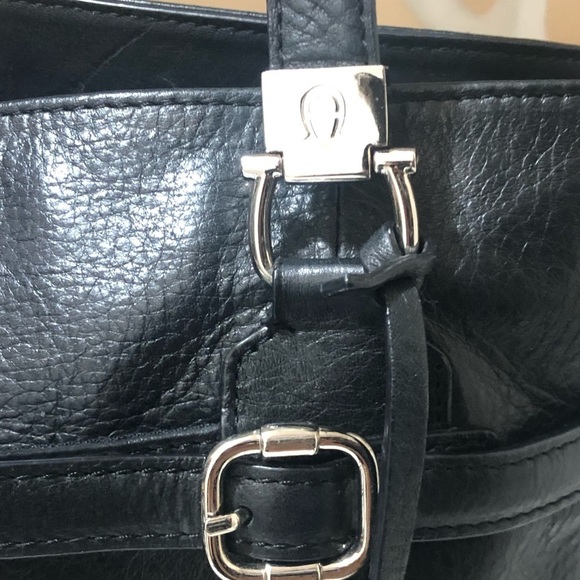 Etienne Aligner leather bag with sliver hardware - Picture 7 of 8
